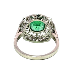 Bague Cocktail en platine, émeraude et diamants