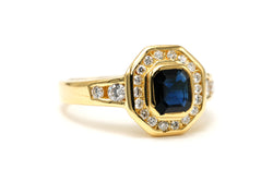 Bague Entourage en or jaune, saphir et diamants