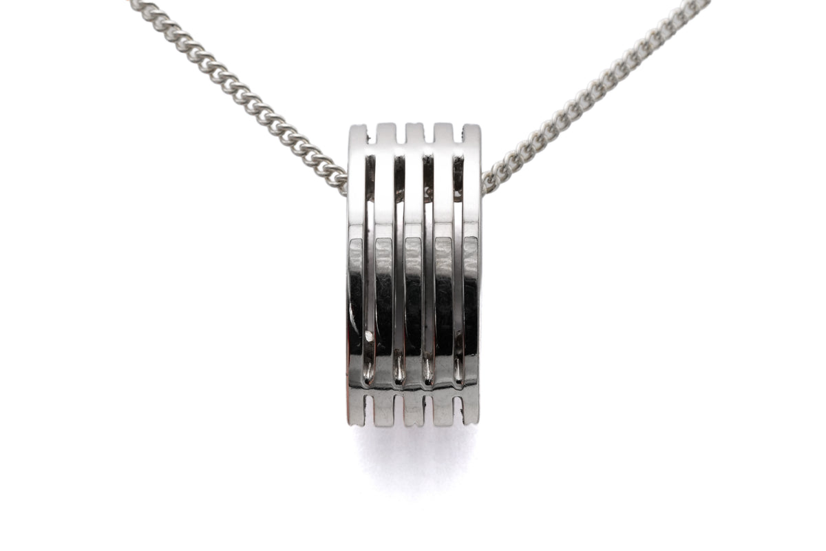 Pendentif en or blanc et diamants