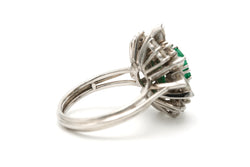Bague Marguerite en or blanc, émeraude et diamants