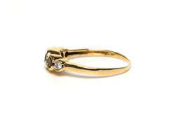 Bague Alliance en or jaune, rubis et diamants