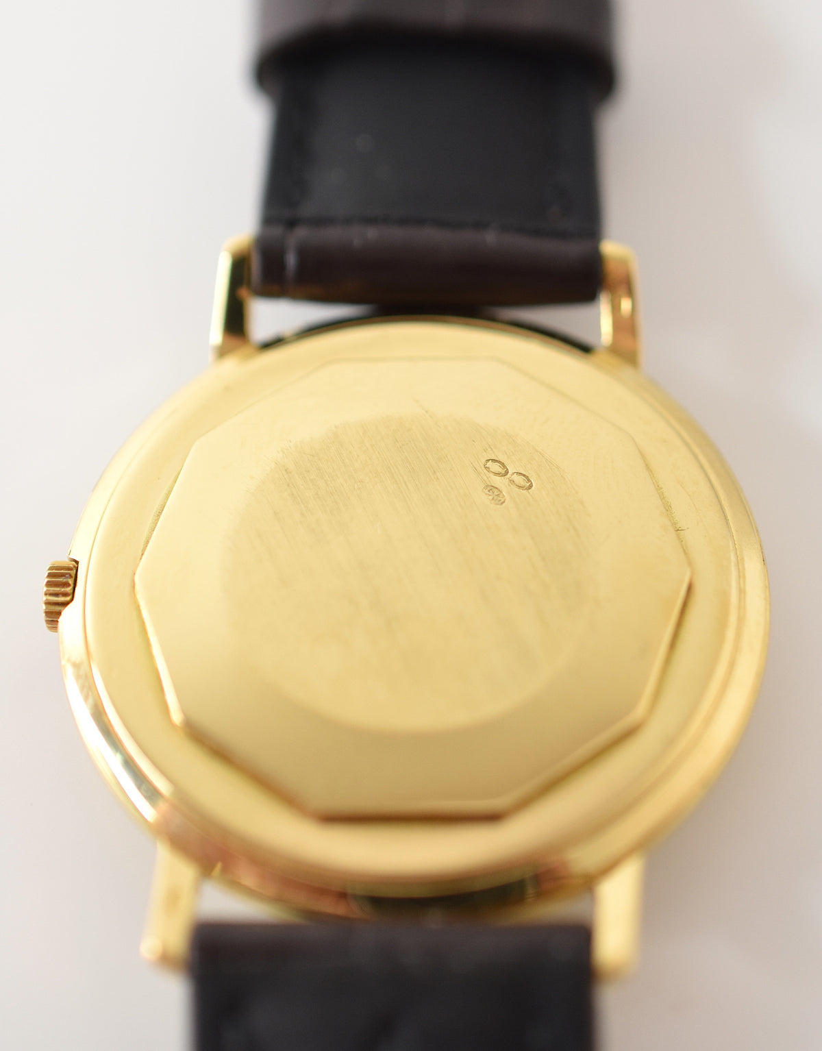 Montre VACHERON&CONSTANTIN Modèle Patrimony Réf. 6903 en or jaune 18 carats, Cal. K1002/2, Années 1960.