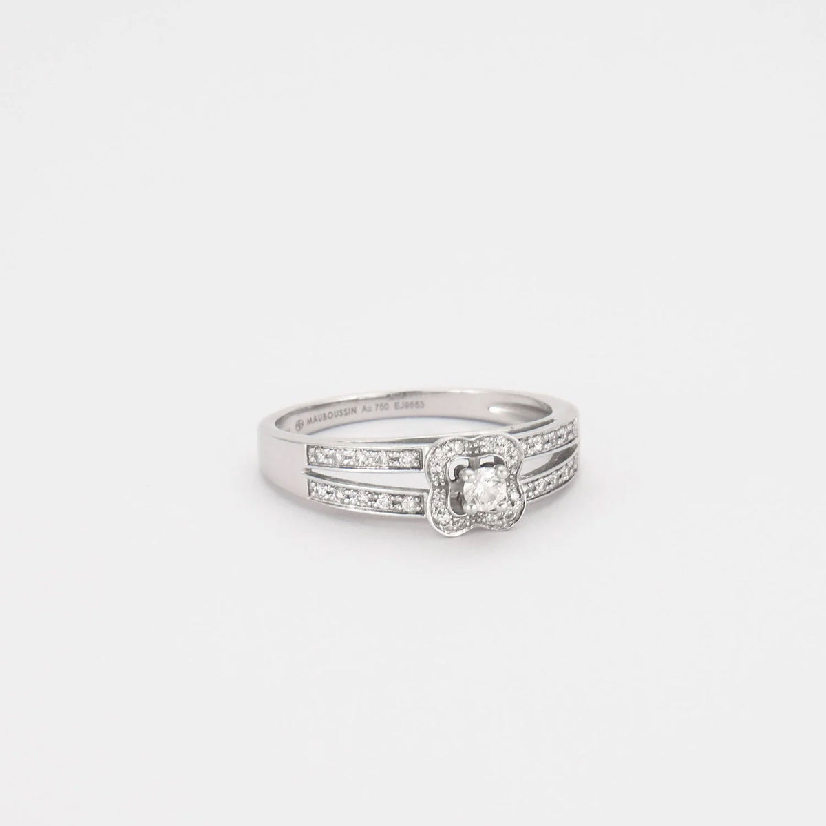Bague Solitaire MAUBOUSSIN Chance of Love n°1 en or blanc et diamants