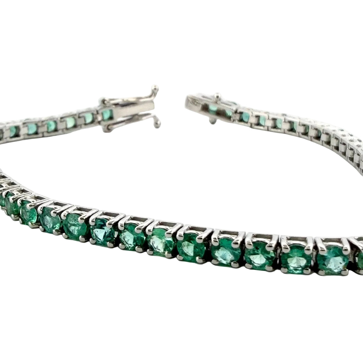 Bracelet Ligne en or blanc et émeraudes