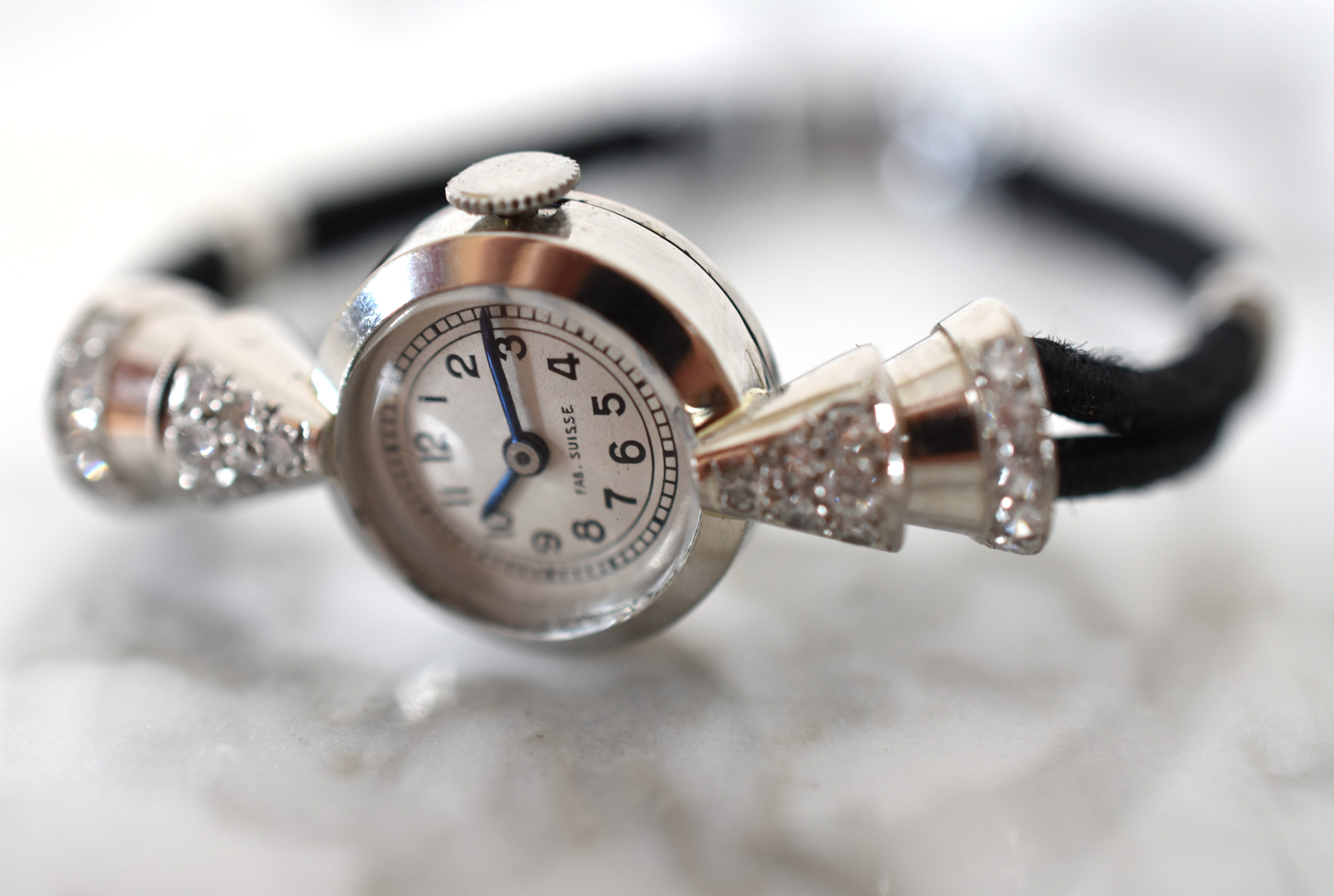 Montre en platine et diamants