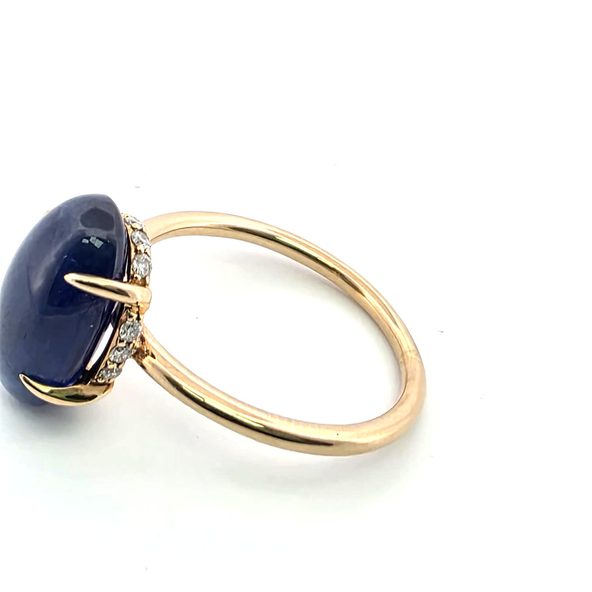 Bague Solitaire en or jaune, saphir et diamants