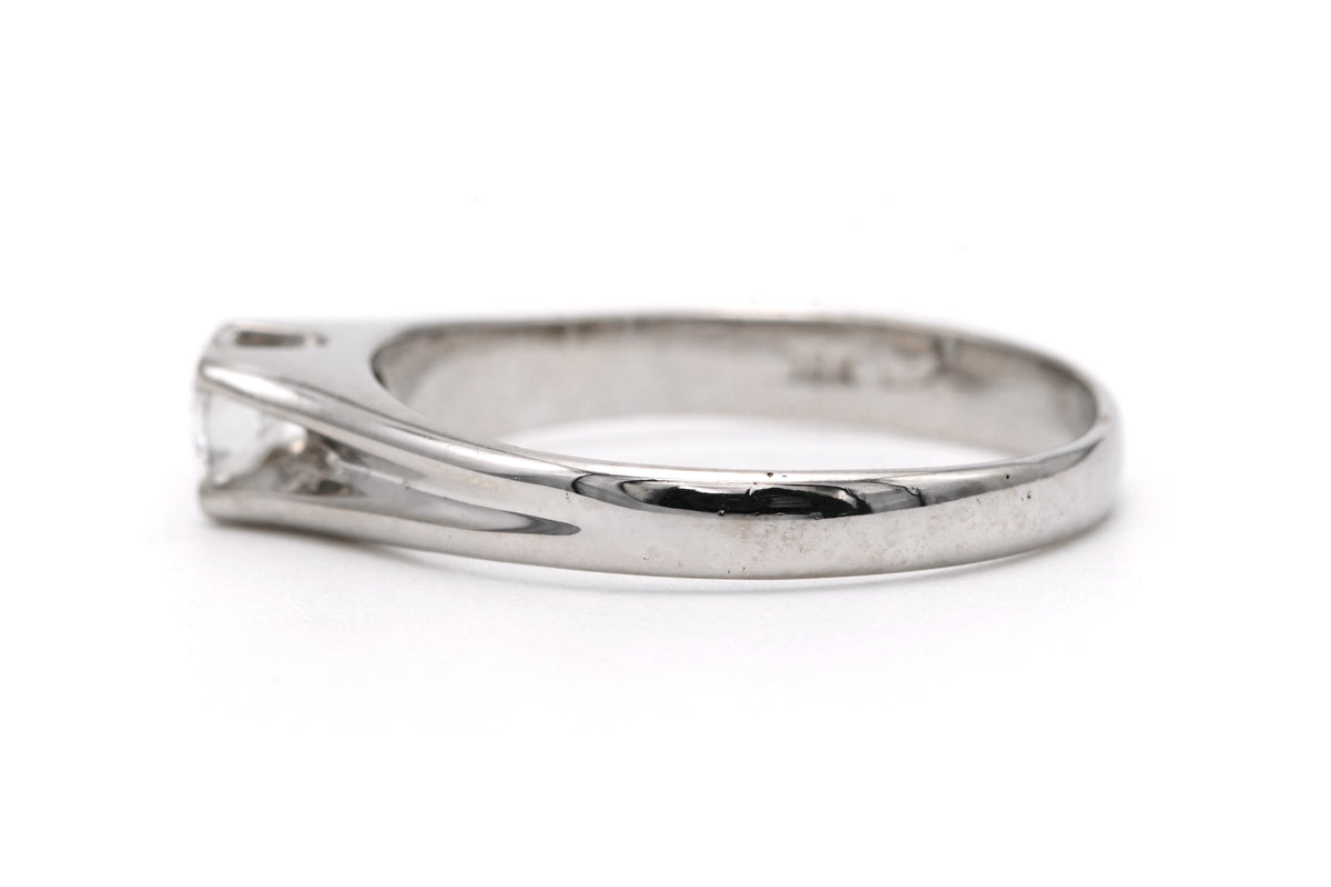 Bague Solitaire en or blanc et diamant