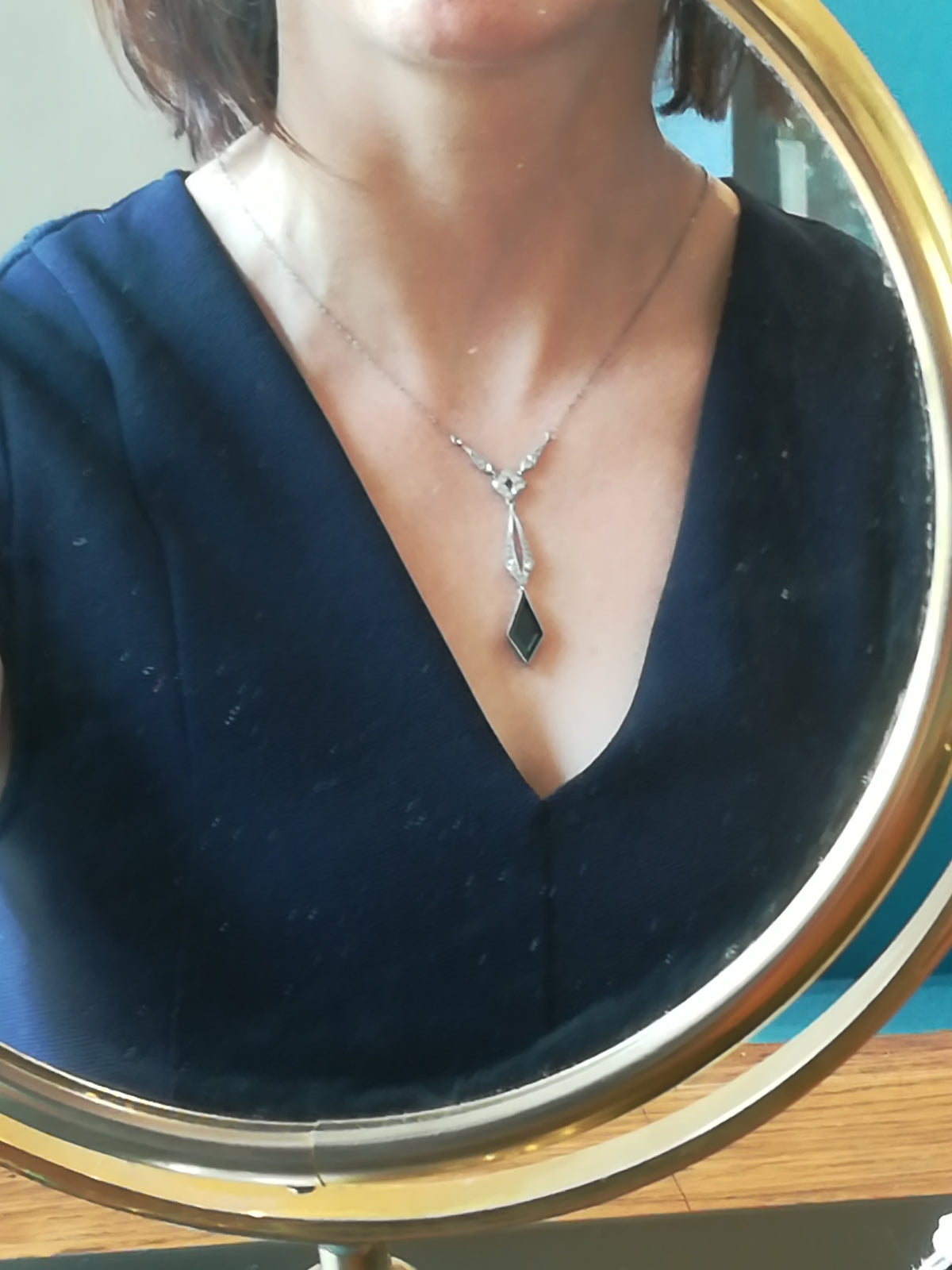 Collier Négligé en platine, saphir et diamants
