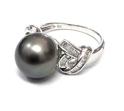 Bague Solitaire en or blanc, perle et diamants