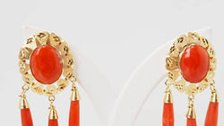 Boucles d'oreilles Pendantes en or jaune et corail