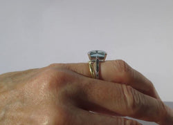 Bague Cocktail en platine et aigue-marine