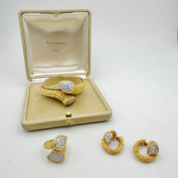 Boucles d'oreilles BOUCHERON "Serpent Bohème" en or jaune et diamants