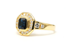 Bague Entourage en or jaune, saphir et diamants
