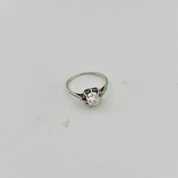 Bague Solitaire en or blanc, platine et diamants