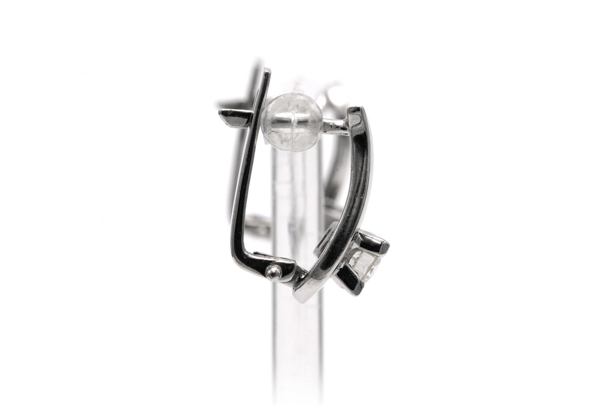Boucles d'oreilles Dormeuses en or blanc et diamants