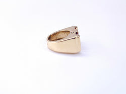 Bague Tank en or jaune et rubis