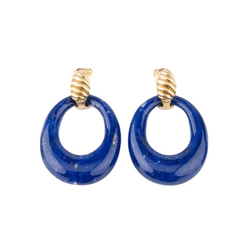 Boucles d'oreilles VAN CLEEF & ARPELS en or jaune, lapis lazuli, corail et onyx