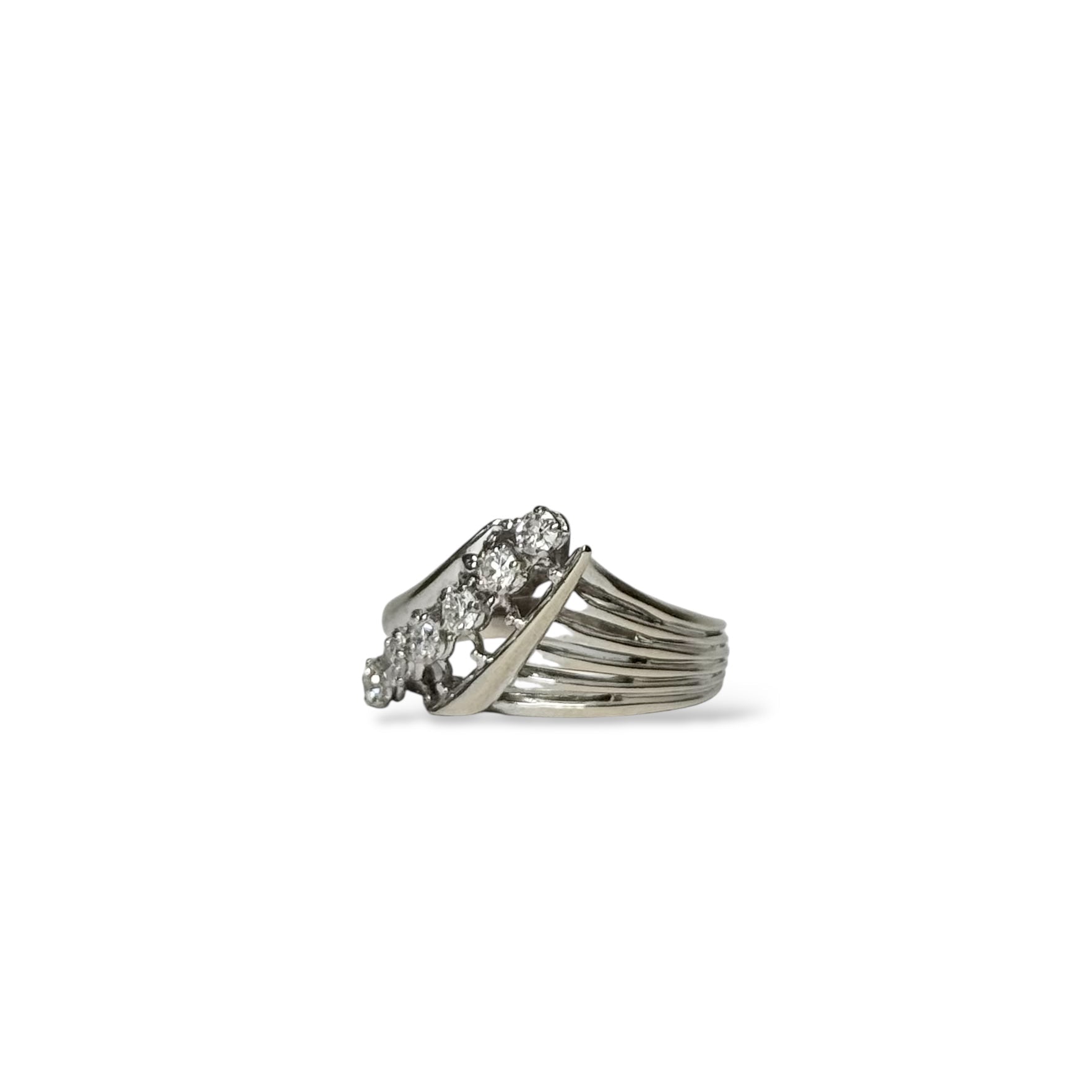 Bague fil asymétrique