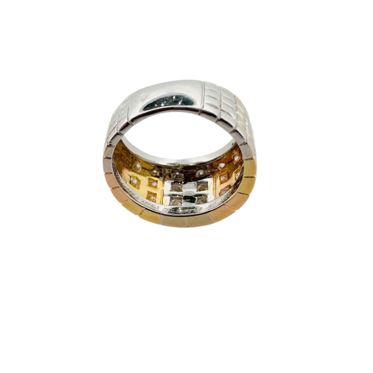 Bague Chevalière VAN CLEEF & ARPELS en or jaune, or blanc, or rose et diamants
