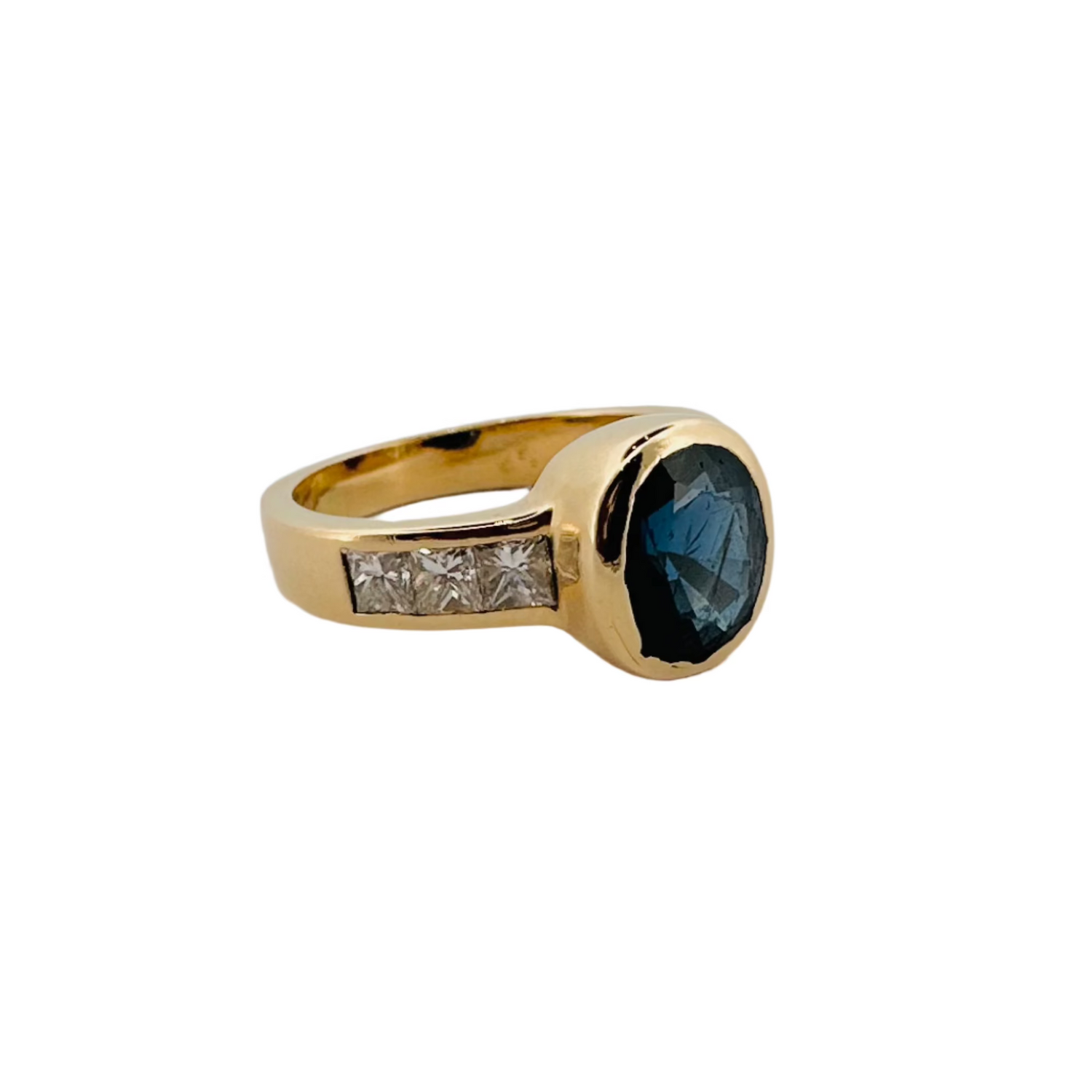 Bague Jonc en or jaune saphir et diamants