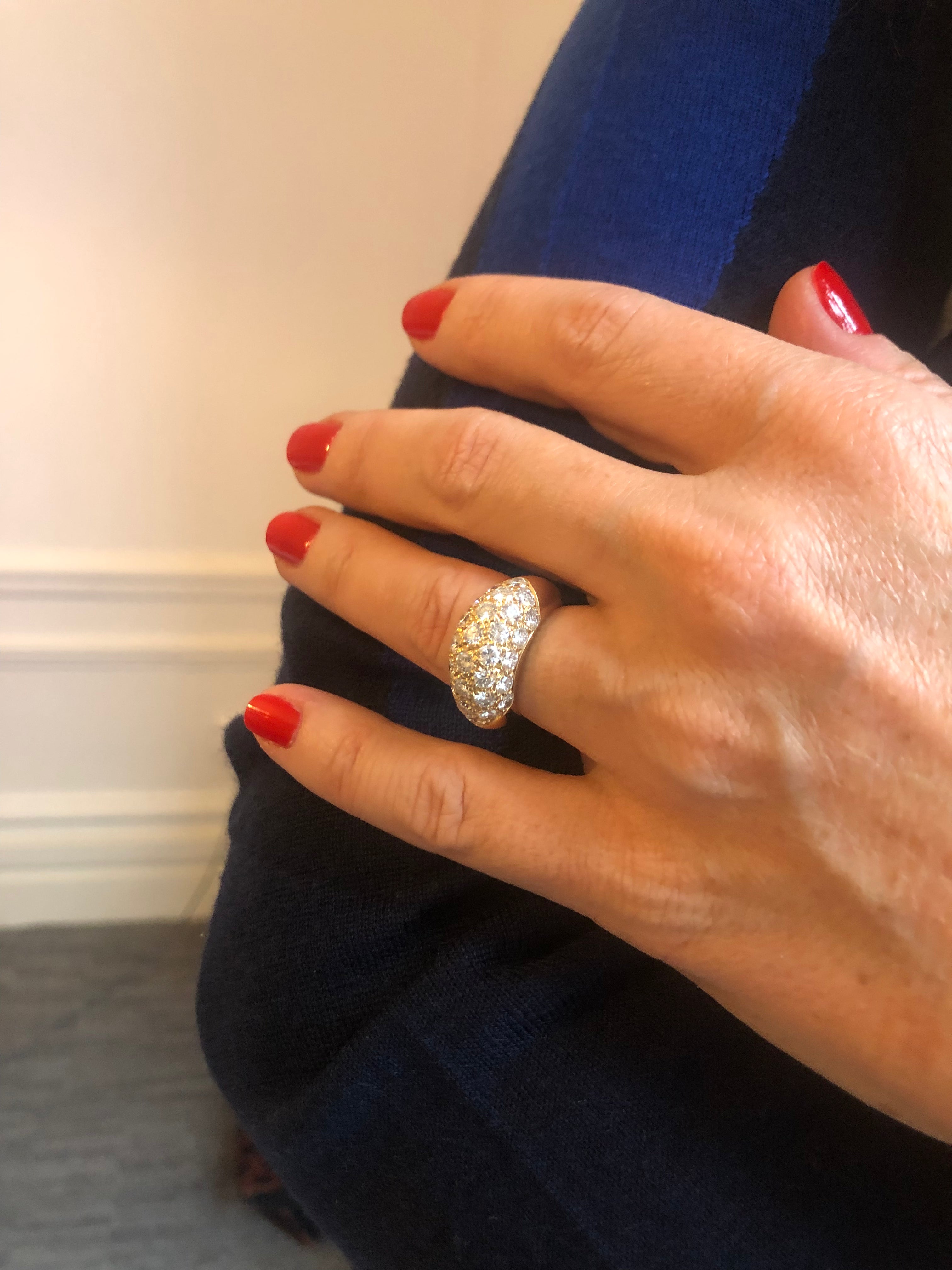 Bague Jonc VAN CLEEF & ARPELS en or jaune pavée de diamants