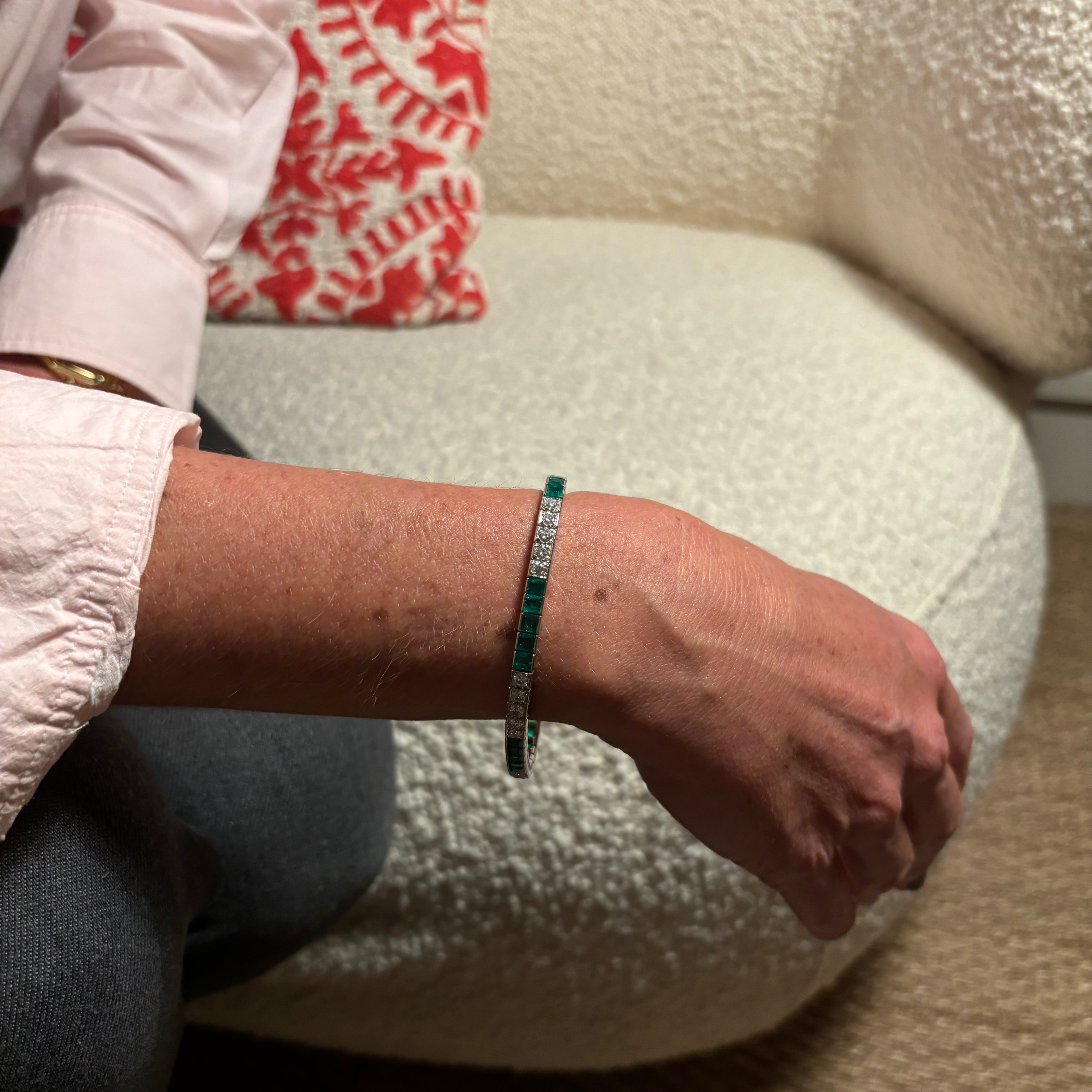 Bracelet Ligne TIFFANY & CO. en platine, émeraudes et diamants