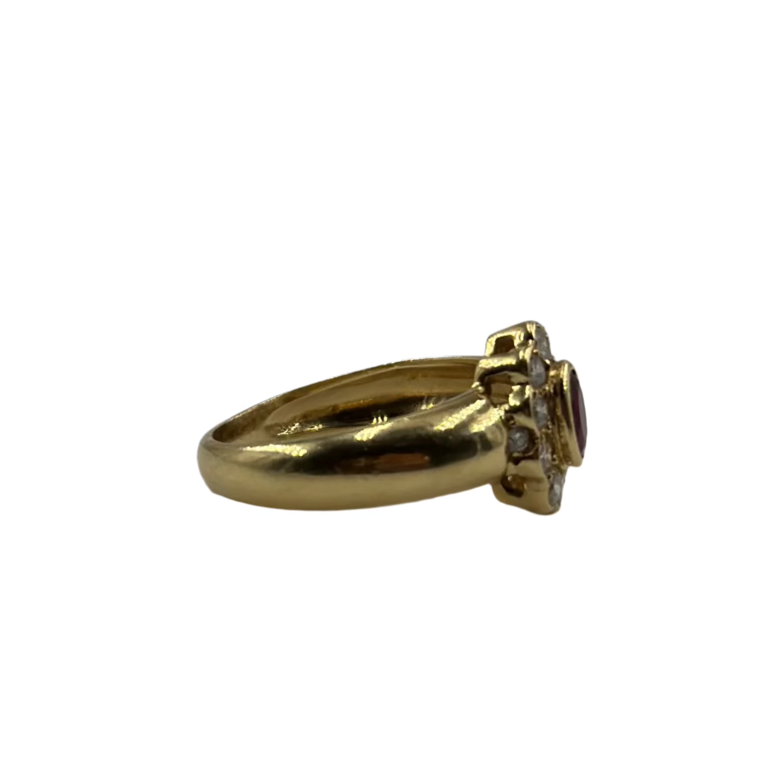 Bague Marguerite en or jaune, rubis et diamants