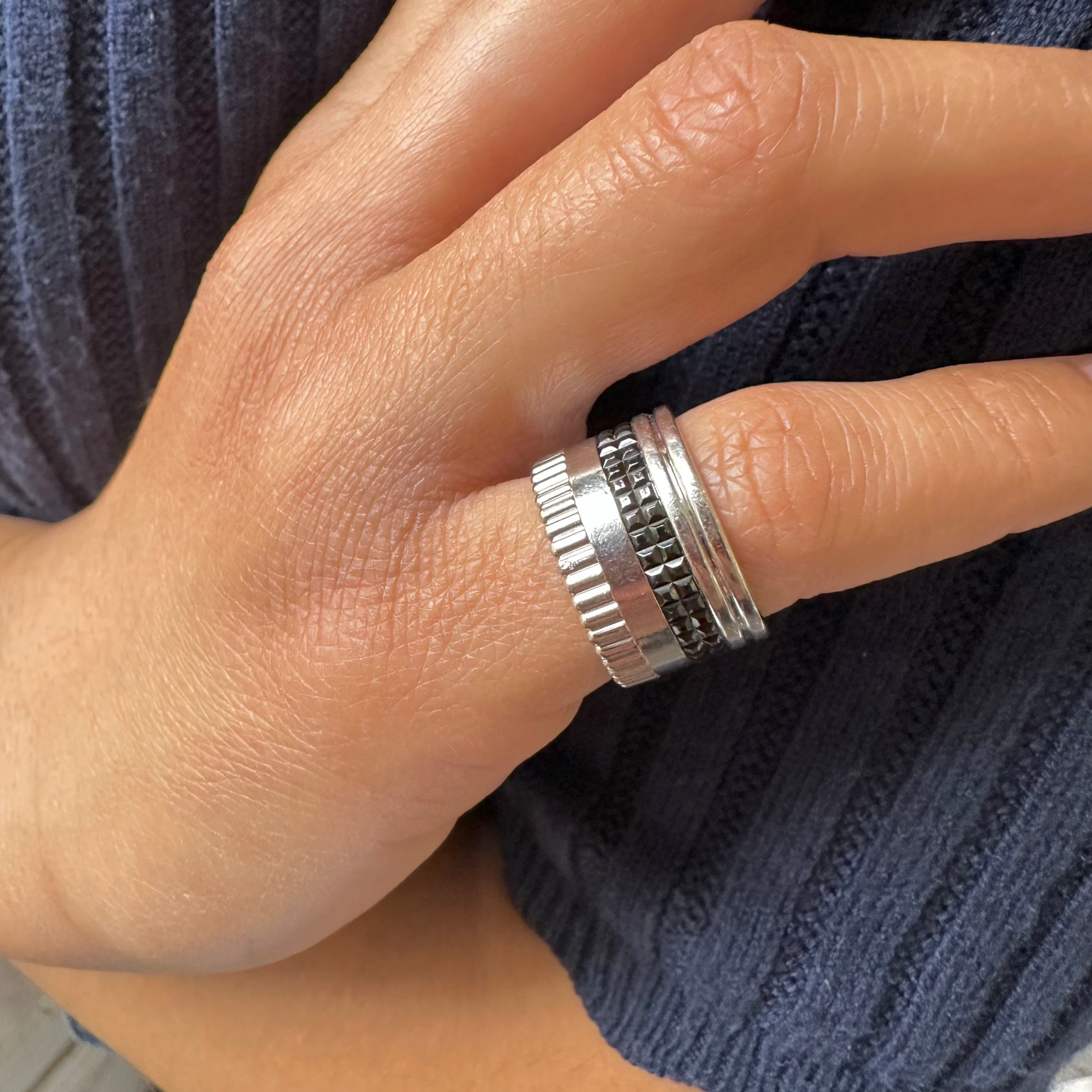 Bague Bandeau BOUCHERON Quatre Black Edition L en or blanc et PVD