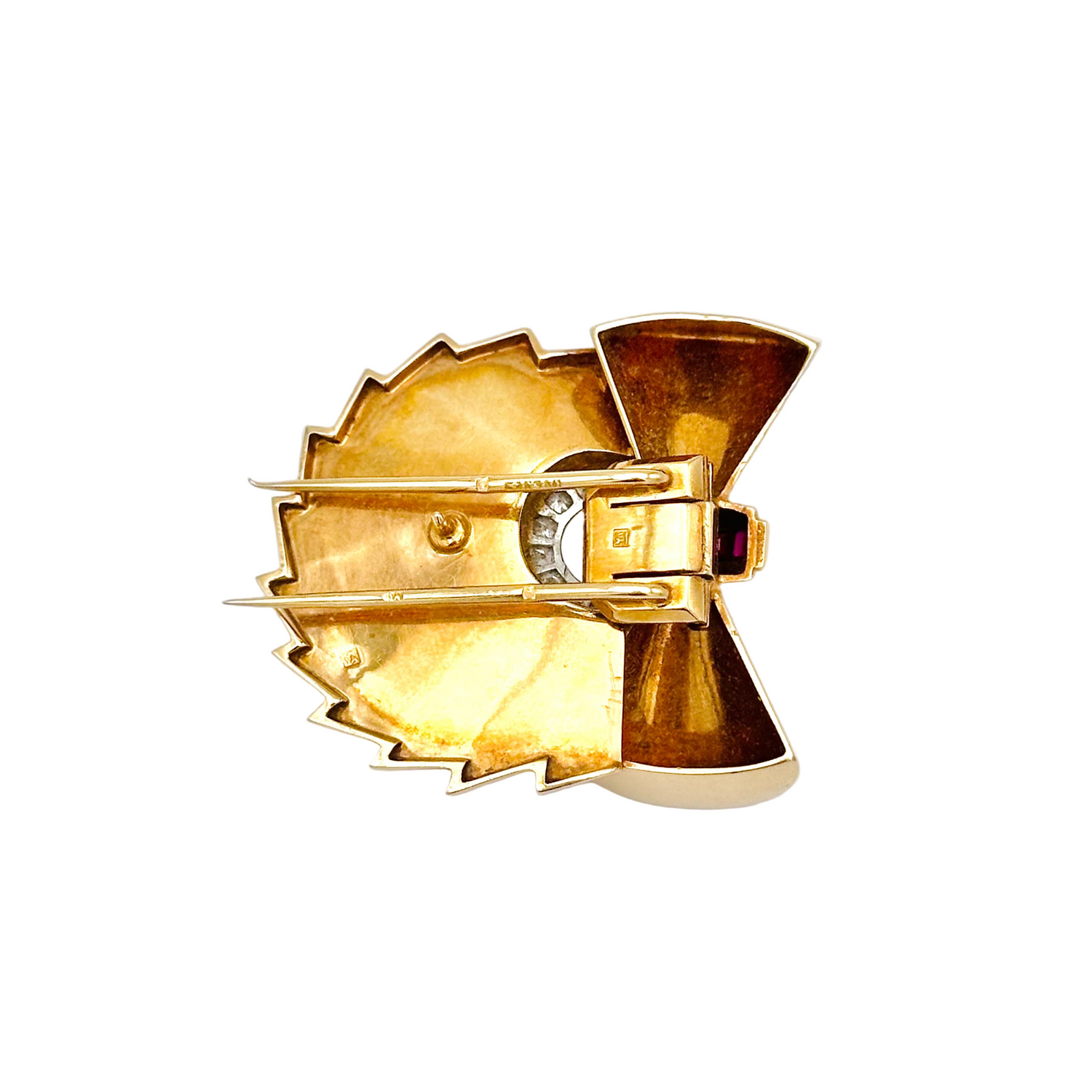 Broche Épingle en or jaune, rubis et diamants