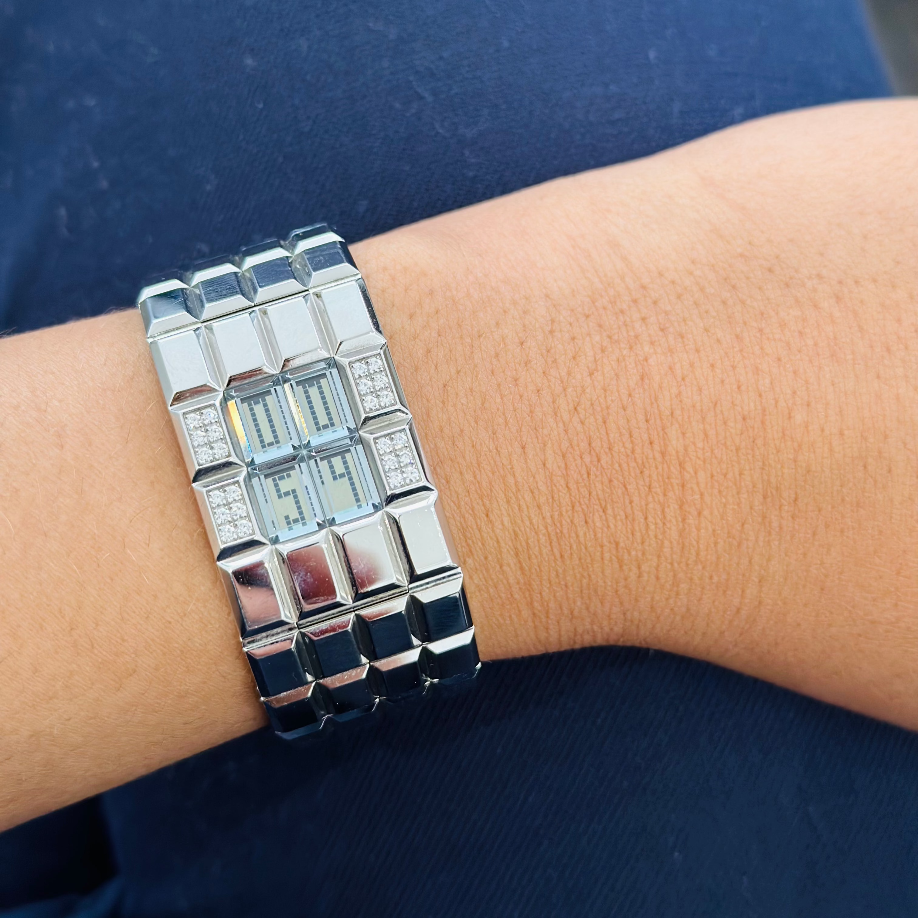 Montre CHANEL "Chocolat" acier et diamants