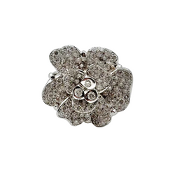 Bague cocktail Camélia en or blanc et diamants