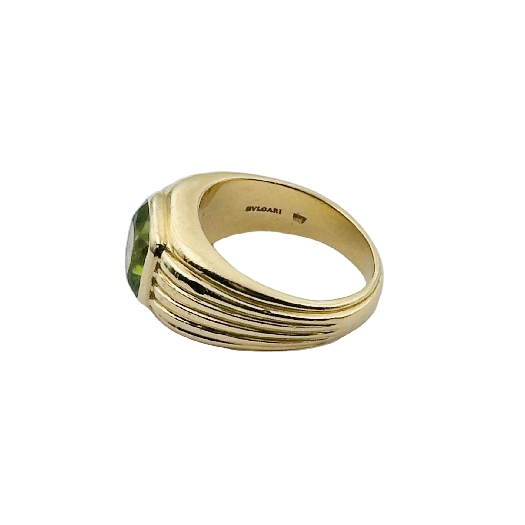 Bague Jonc BULGARI en or jaune et péridot