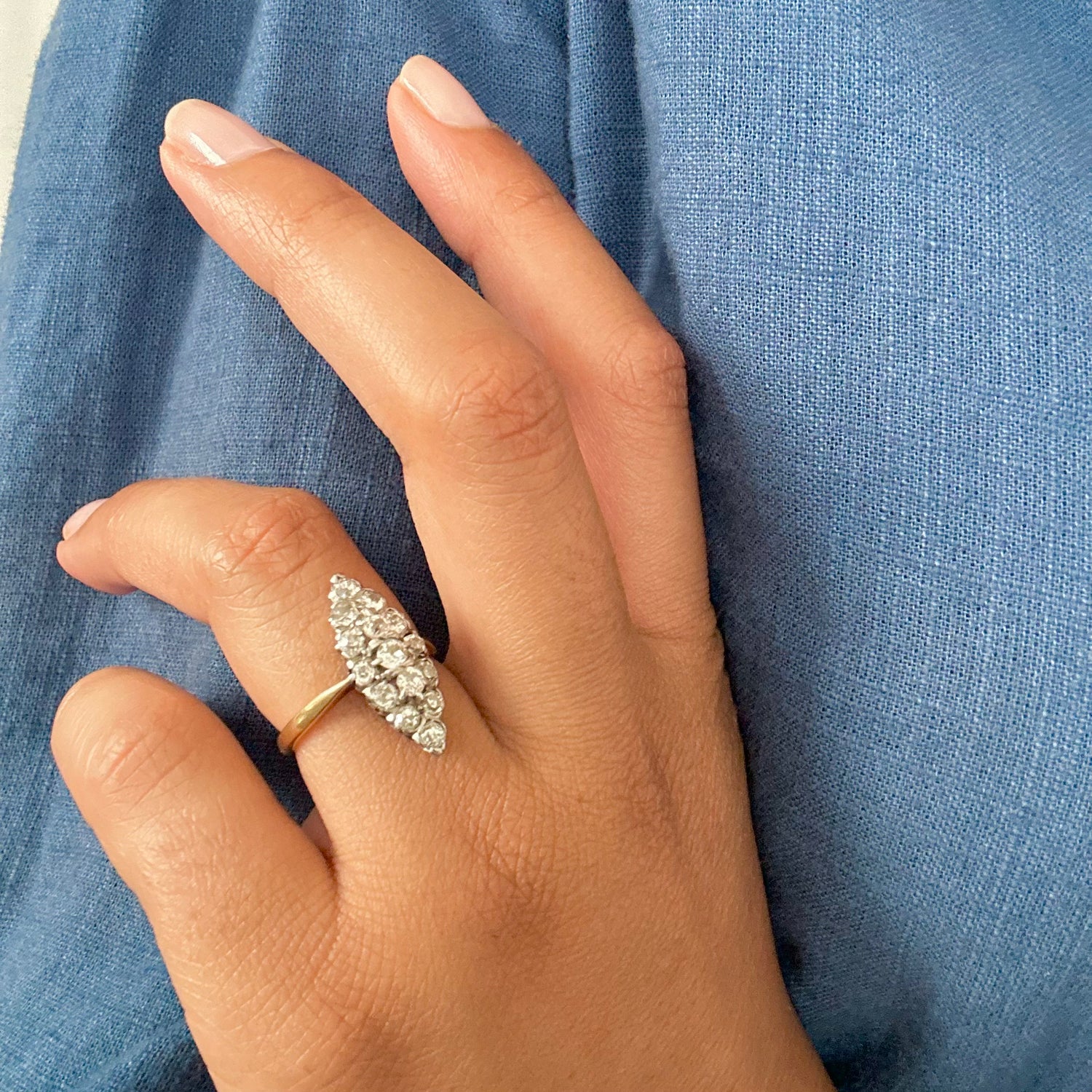 Bague Marquise en or jaune et diamants