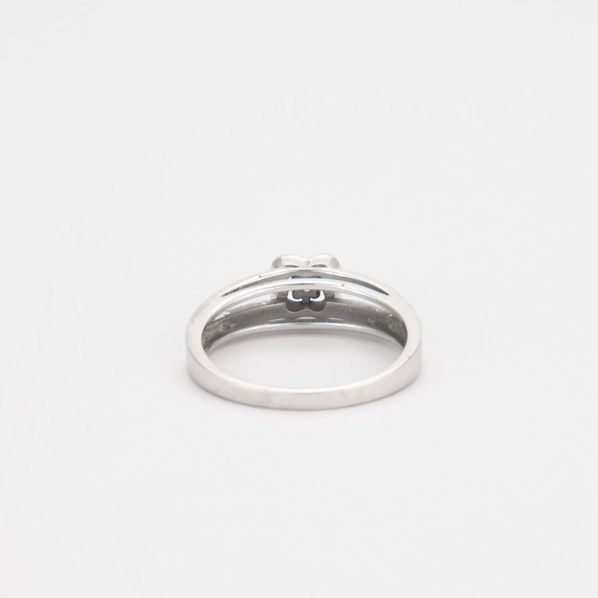 Bague Solitaire MAUBOUSSIN Chance of Love n°1 en or blanc et diamants