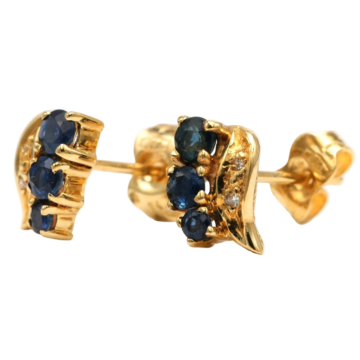 Boucles d'oreilles Puces en or jaune, saphirs et diamants