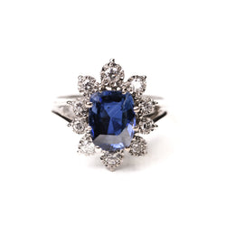 Bague Marguerite en or blanc, platine, saphir et diamants