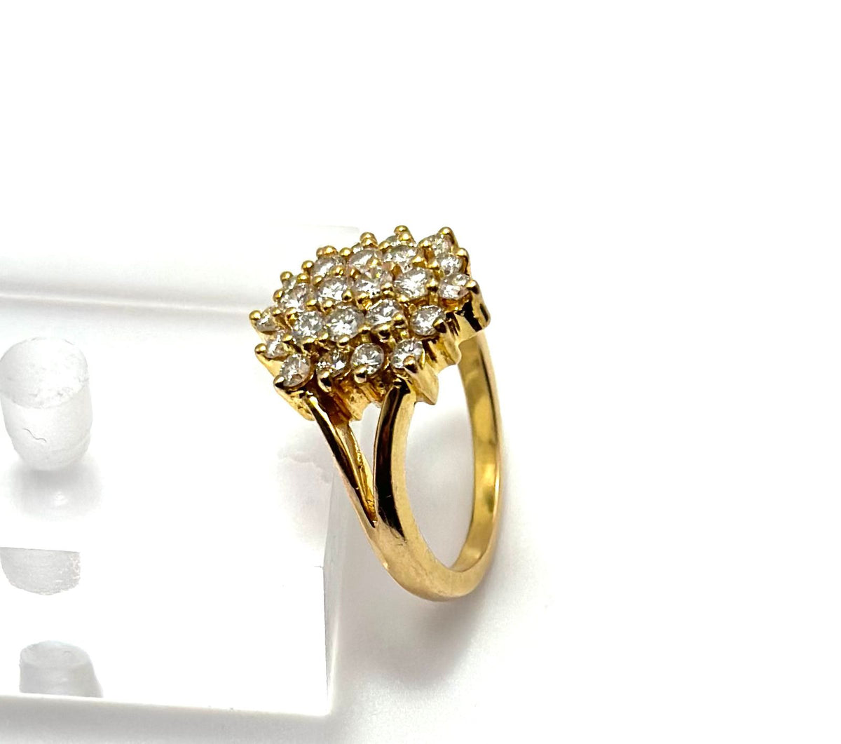 Bague Marguerite en or jaune et diamants