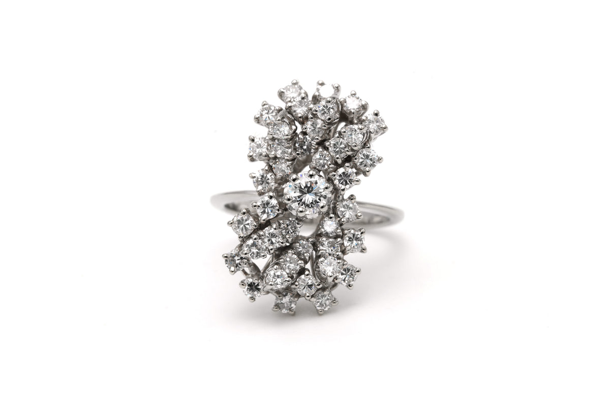 Bague en or blanc et diamants