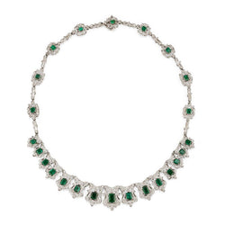 Collier Plastron en platine, émeraudes et diamants