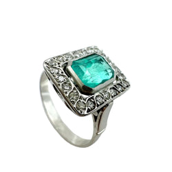 ANILLO ART DÉCO EN ORO BLANCO CON DIAMANTES Y ESMERALDA. - Castafiore