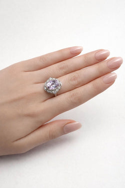 ANILLO EN PLATINO CON DIAMANTES Y KUNZITA - Castafiore