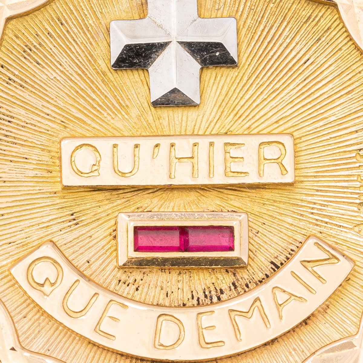 Augis Pendentif Médaille Médaille d'amour Or jaune Rubis - Castafiore