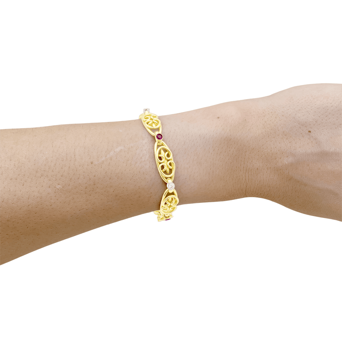 Bracelet Maille en or jaune, platine, rubis et diamants
