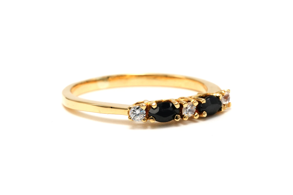 Bague Alliance en or jaune, saphirs et diamants