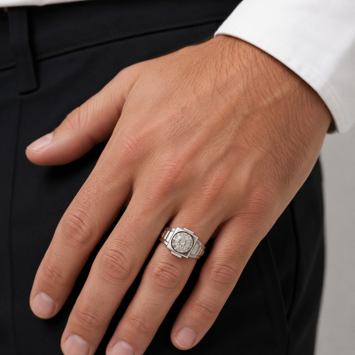 Bague en or blanc et diamant