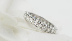 Bague Alliance américaine en or blanc et diamants - Castafiore