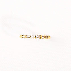 Bague Alliance demi - tour en or jaune et diamants - Castafiore