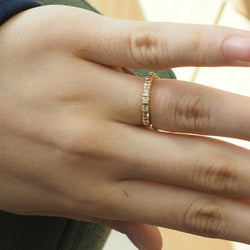 Bague Alliance en or jaune et diamants - Castafiore