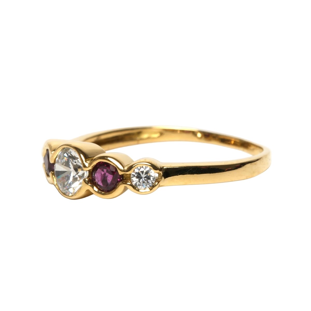 Bague Alliance en or jaune, rubis et diamants - Castafiore