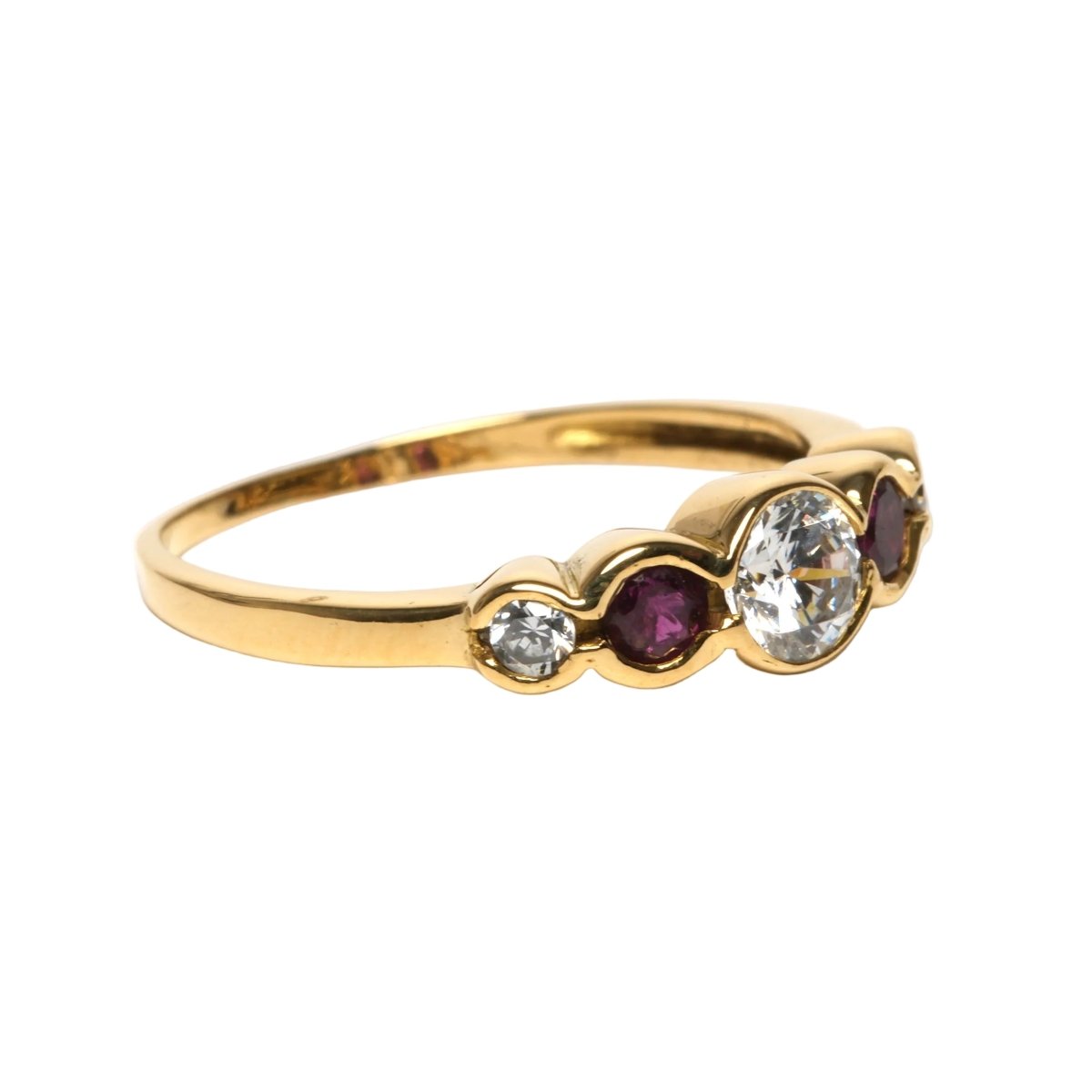 Bague Alliance en or jaune, rubis et diamants - Castafiore